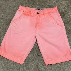 NICE GUESS PINK GARMENT DYED CASUAL SHORTS SIZE 31 W GOOD GENTLY USED CONDITION!